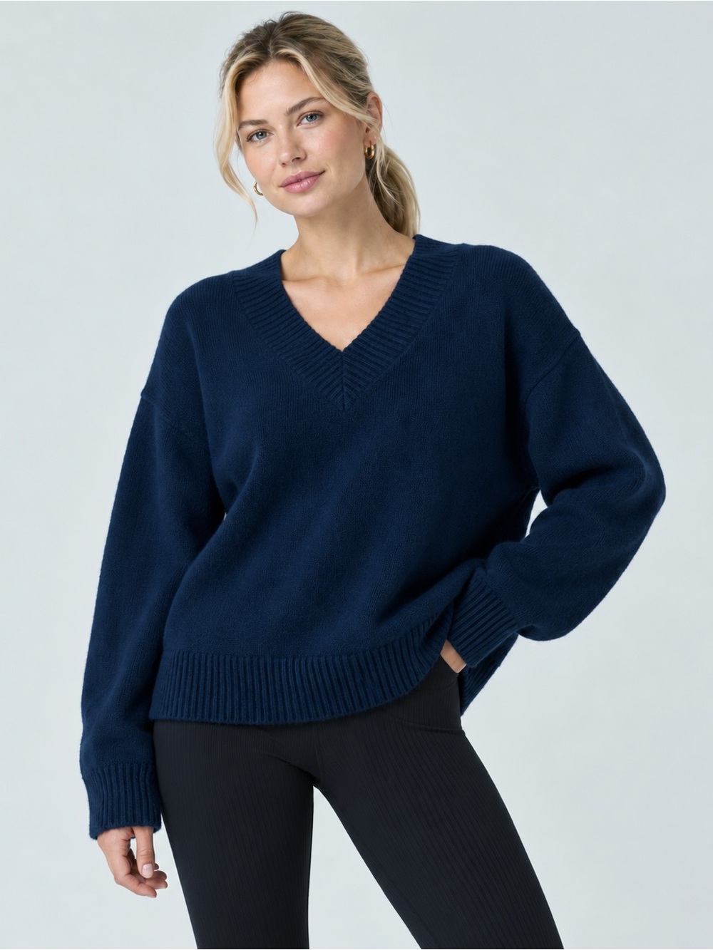NWT Vuori  Emilie Cashmere V-Neck Sweater in Ocean Blue Size S